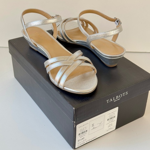 Talbots "Capri Strappy" Silver Leather Sandals - Size 8.5 Medium - New with Box - Picture 1 of 2